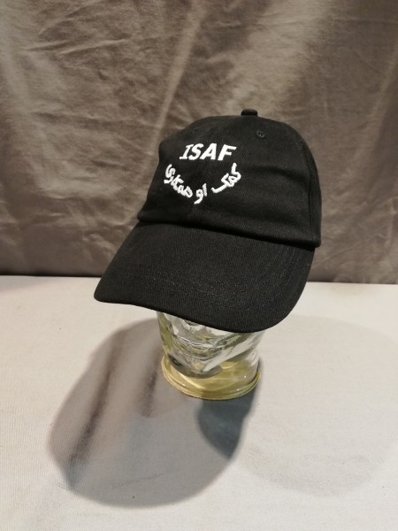 Baseballcap ISAF Schriftzug auf schwarzer Kappe