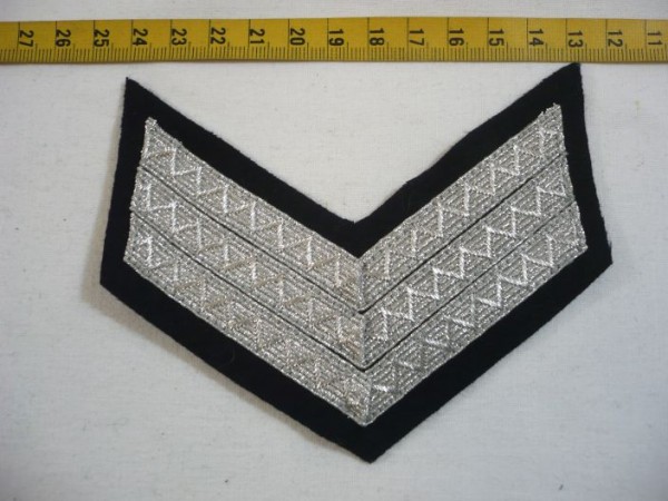 Hamburg: Dienstgradabzeichen, Polizei Hamburg, alte Art, Polizeioberwachtmeister, 3 Winkel Alu auf blau