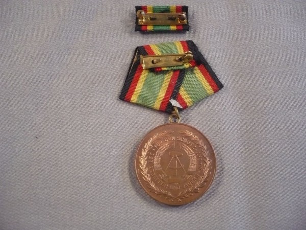 Medaille für treue Dienste in der Nationalen Volksarme, in Bronze