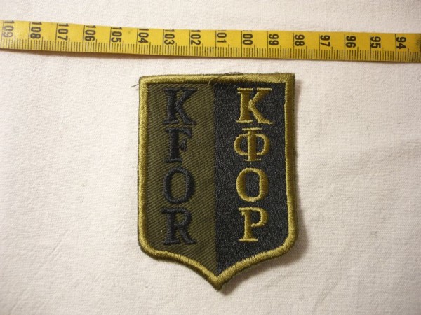Verbandsabzeichen KFOR, schwarz auf oliv, 8cm