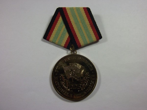 Medaille für treue Dienste in der Nationalen Volksarme, in Gold