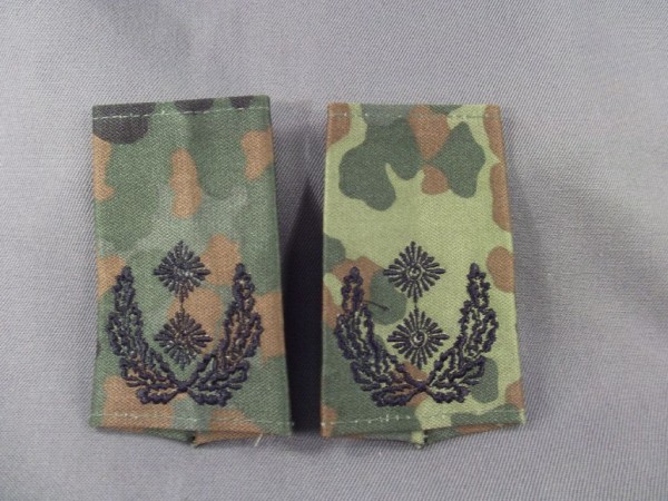 Rangschlaufen Oberstleutnant, schwarz auf Flecktarn