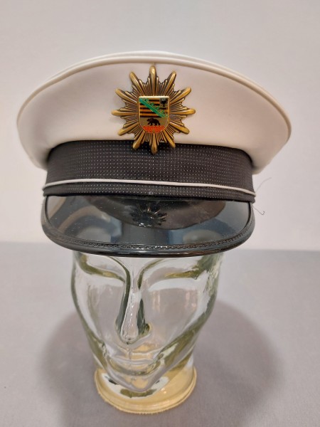 Polizei Sachsen-Anhalt Schirmmütze Neue Art mit weißem Deckel Grösse 57