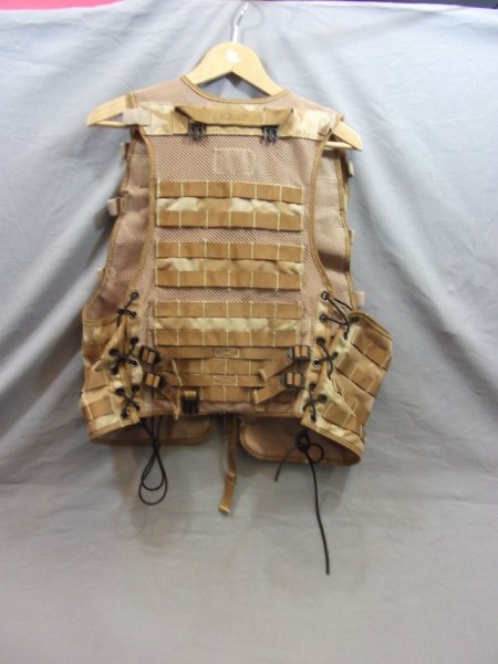 Kampfweste, Vest Tactical Load Carrying Desert DPM