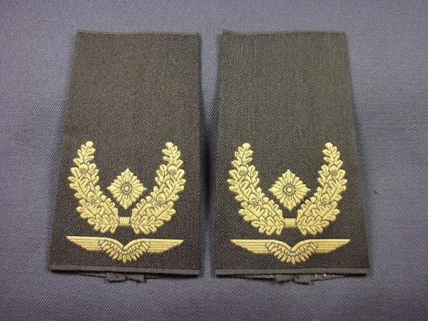 Rangschlaufen Brigadegeneral, gelb in oliv mit Schwinge