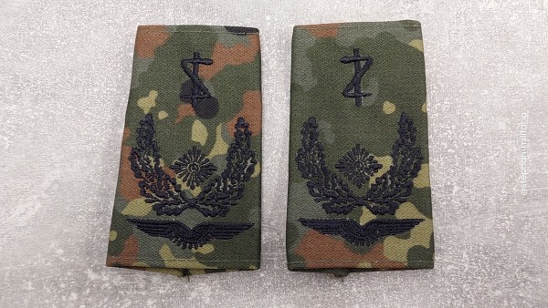 Bundeswehr Rangschlaufen Oberstabsarzt schwarz auf Flecktarn Luftwaffe- Zahnmedizin