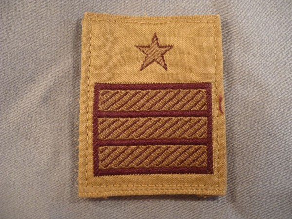 Dienstgradabzeichen Oberstabsfeldwebel/ Primo Maresciallo Luogotenente auf khaki