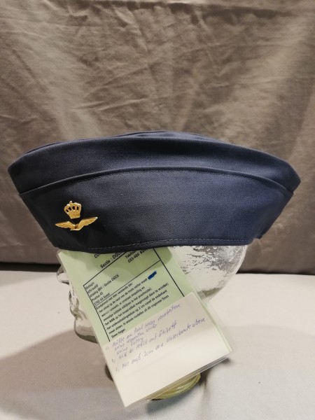 Niederlande Schiffchen Luftwaffe mit Abzeichen Größe 61 - Muster Kempf AG