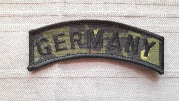 Schriftbogen Germany schwarz auf Flecktarn Groß