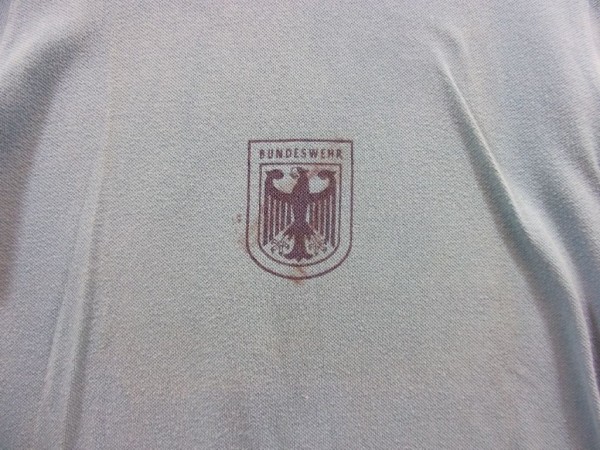 Turnhemd/ Sporthemd, neues Modell, blau, mit aufgedrucktem Abzeichen, #Größe 27# 