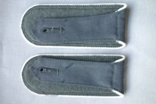 Schulterklappen Schütze Unteroffizier Anwärter Militärmusikdienst dunkelgrau mit Lasche