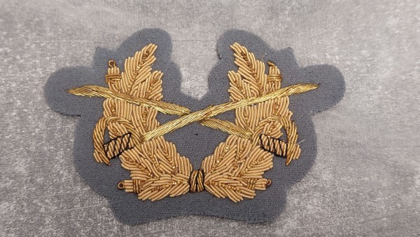 Bundeswehr Mützenkranz Heer General Mützen Abzeichen handgestickt