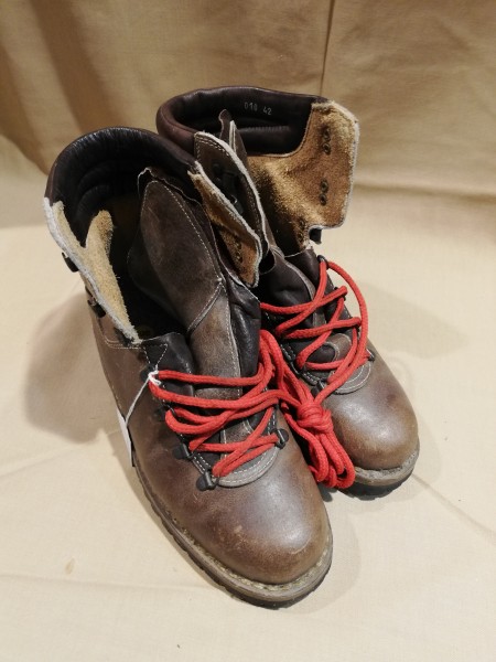 Schuhe Bergschuh Grösse 42 Nevada gebraucht