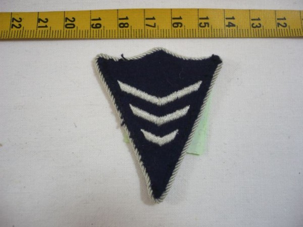 Baden-Wuerttemberg: Kragenspiegel, Polizei Baden-Württemberg, alte Art, Obermeister, 3 Winkel silber auf blau