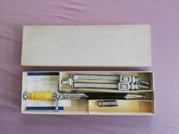 DDR Offiziersdolch Landstreitkräfte Nummer 3641 komplett im Karton