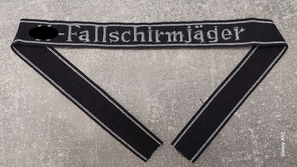 Ärmelband XX-Fallschirmjäger, handgestickt für Offiziere