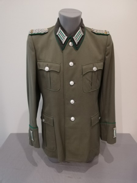 DDR Grenztruppen Jacke mit Abzeichen in handgestickt und dunklem Kragen, hergestellt III/63