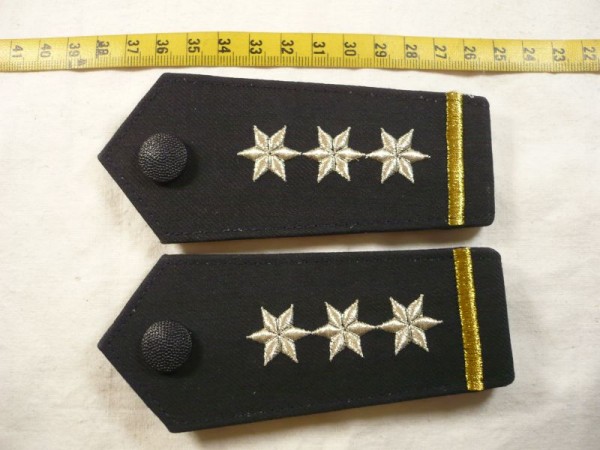 BUND: Schulterklappen Bundespolizei BGS blau, 3 Sterne silber und 1 Balken gold, Druckknopf dunkelblau gekörnt