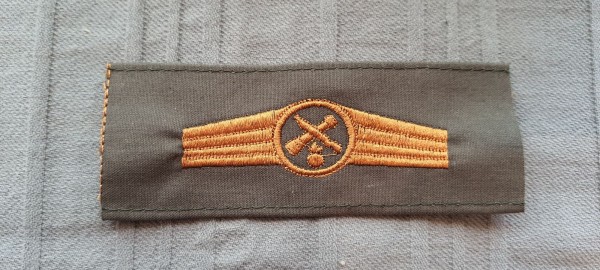 Tätigkeitsabzeichen, Rohrwaffenpersonal, bronze auf oliv