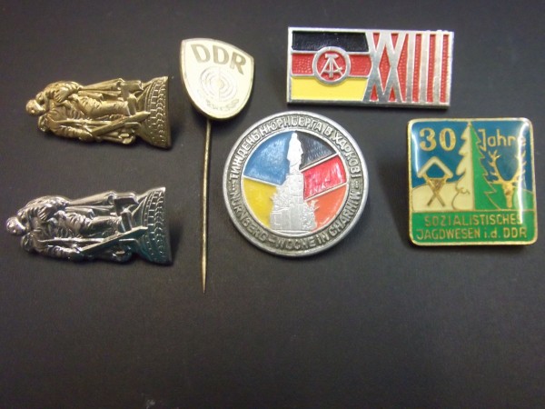 Plakettensatz, GST Schießabzeichen, 30 Jahre Jagdwesen, 23 Jahre DDR, Gedenkstätte Seelower Höhen gold und silber, 1x Sowjetunion 