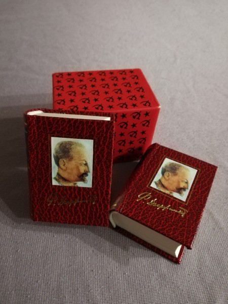 DDR Minibuch "F.E.Dzierzynski" 2 Bände im Schuber - 1976