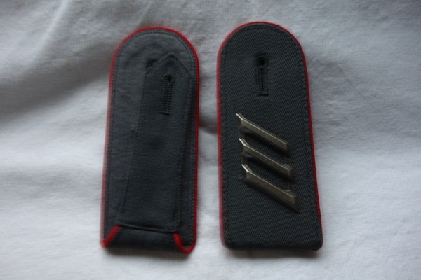 Schulterklappen Hauptgefreiter dunkelgrau Artillerie