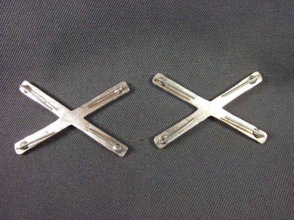 Schulterstückauflage Marschallstab in silber, gegossen