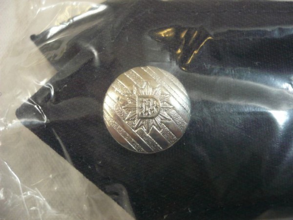 Hessen: Schulterklappen Polizei Hessen blau, ohne Dienstgrad, Druckknopf silber mit Hessen Wappen