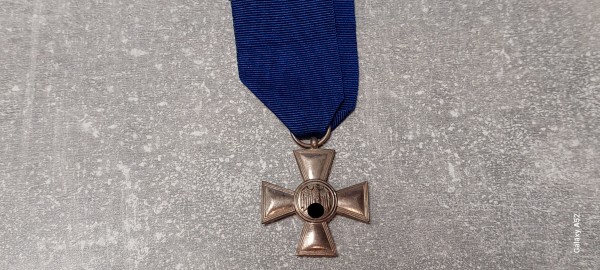 Dienstauszeichnung 18 Jahre Heer, Luftwaffe und Kriegsmarine