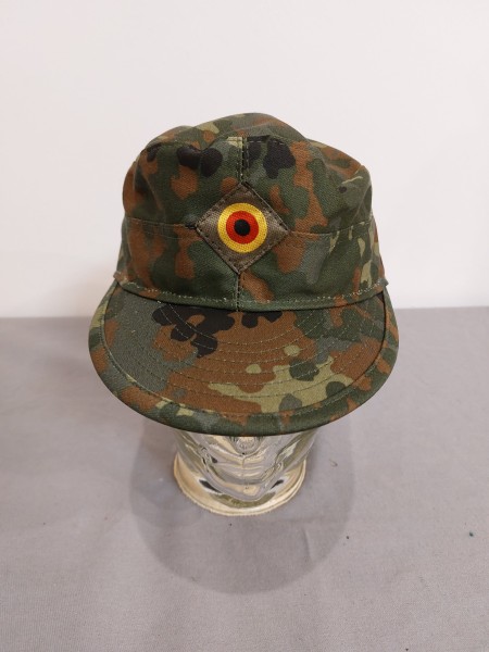 Bundeswehr Feldmütze / Expeditionsmütze Flecktarn BW - Größen 54-63 wählbar gesteppter Schirm