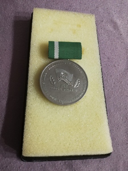 DDR Medaille für treue Dienste freiwilliger Helfer beim Schutz der Staatsgrenze 15 Jahre