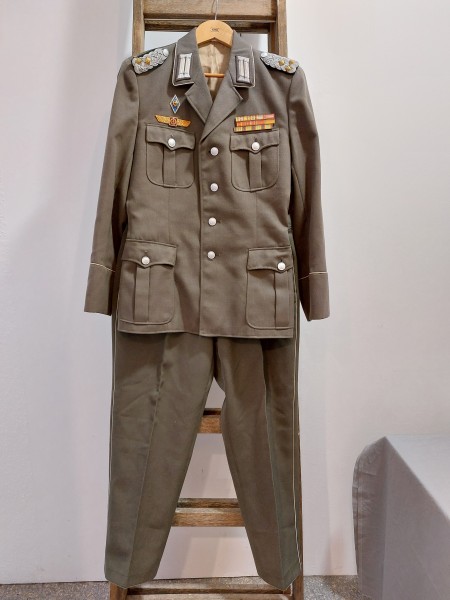 DDR Jacke und Hose NVA Landstreitkräfte LaSk mit Abzeichen
