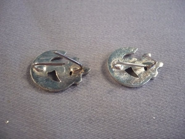 Schulterklappenauflage " E " versilbert