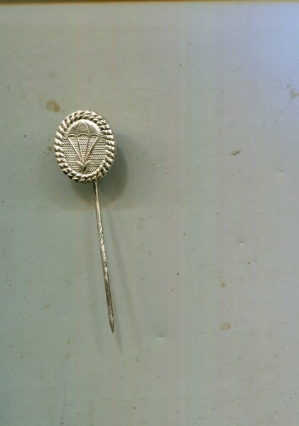 Bundeswehr Anstecknadel 1. Luftlandedivision 16mm