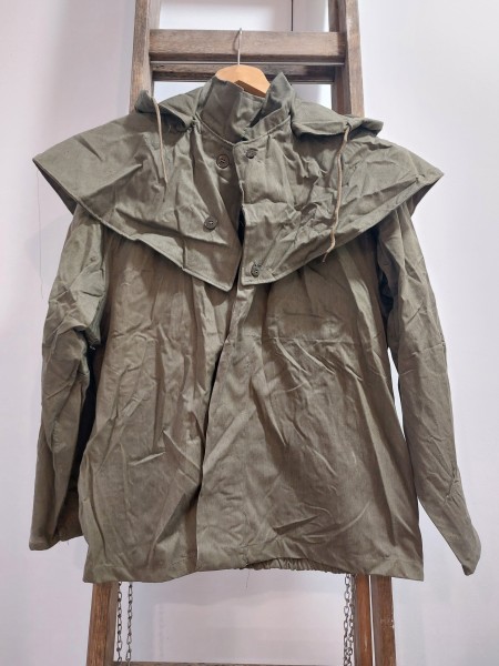 DDR Jacke Feuerwehr oliv Grösse g60 mit Kragen und Kaputze NEU Original