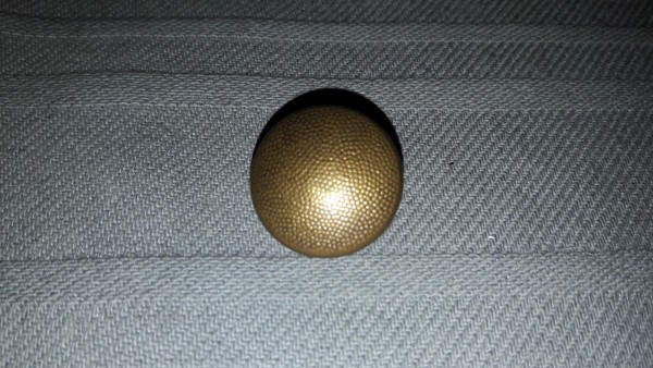 Allgemein: Knopf 19mm gekörnt altgold kurze Öse