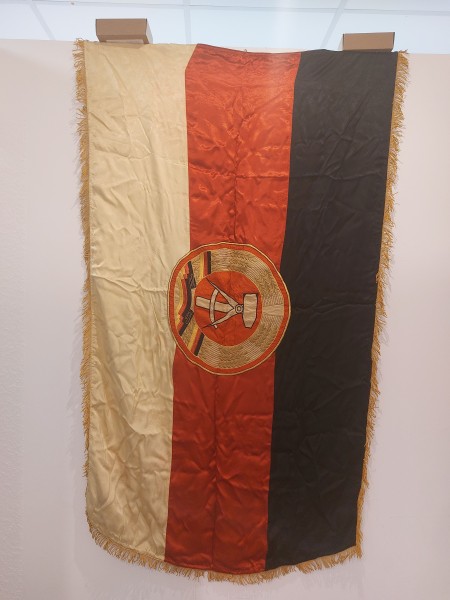 DDR Fahne Flagge Banner für Amtsstube 105cm x 180cm
