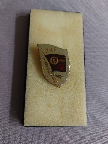 DDR Erinnerungsabzeichen 30 Jahre Ministerium für Staatssicherheit