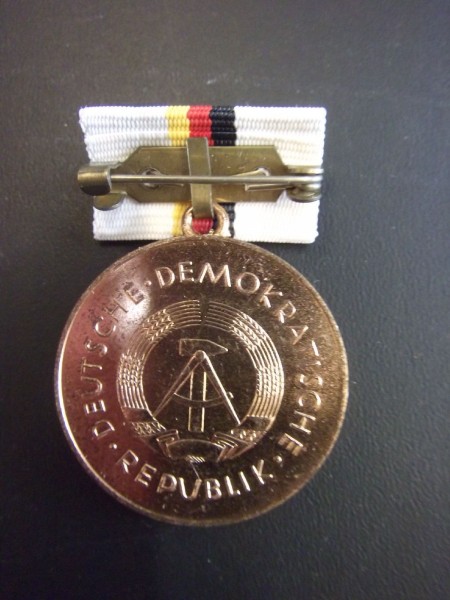 Medaille, Dr Theodor Neubauer in Bronze Bild ist ein Muster !!!