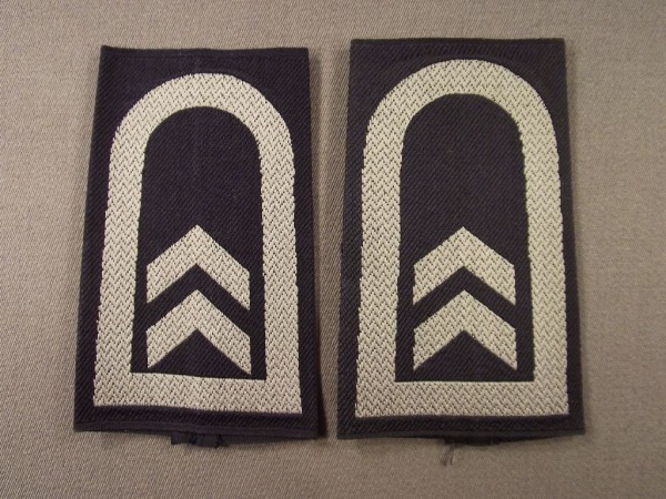 Rangschlaufen Oberfeldwebel, weiss in blau