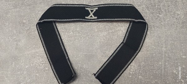 Ärmelband Römische Zahl X, maschinengestickt
