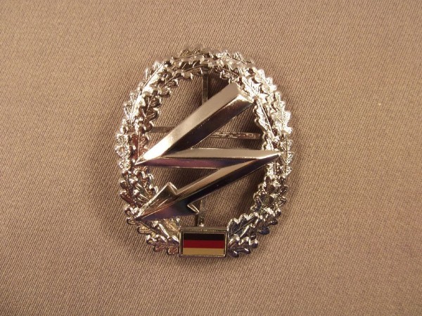 Barettabzeichen, Fernmeldetruppe, Metall, verchromt 