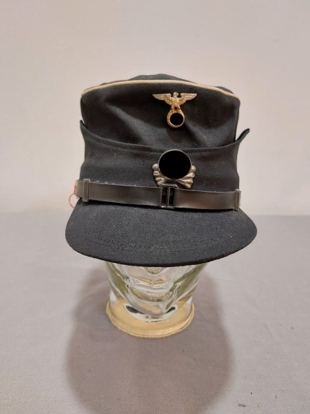 Allgemeine XX Schaftmütze mit Abzeichen Größe 56 im Deckel weiße Biese