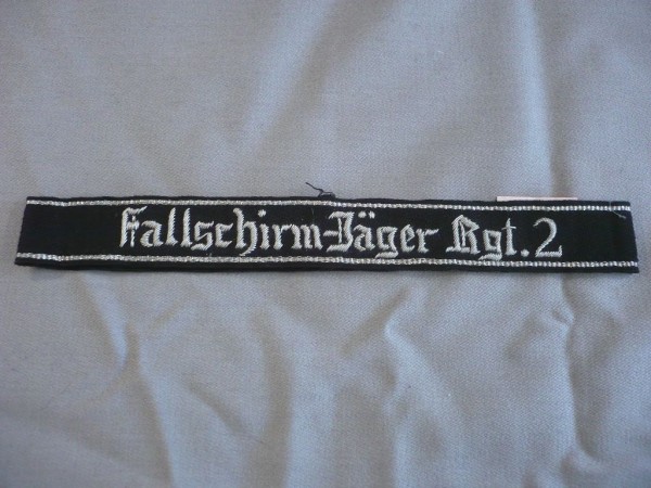 Ärmelband, Fallschirm-Jäger Rgt.2, silber handgestickt für Offiziere