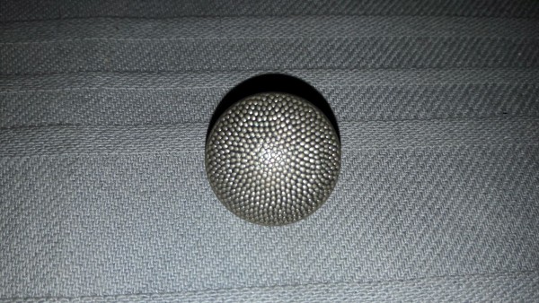 Knopf 21mm gekörnt altsilber lange Öse