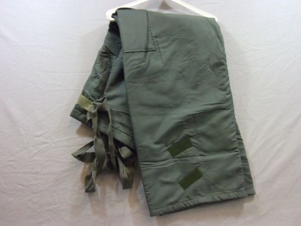 ABC- Anzug, Jacke und Hose in oliv #Etikett Größe II- Herstellung 10-75#