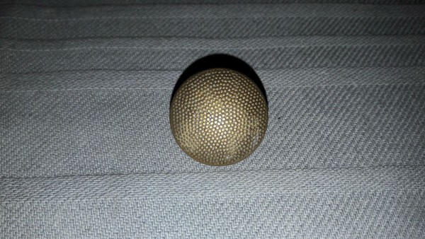 Allgemein: Knopf 21mm gekörnt altgold lange Öse