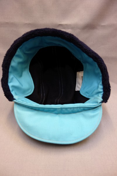 Wintermütze mit Umklappbaren Pelzohren hell Blau mit Abzeichen #Grösse 57#