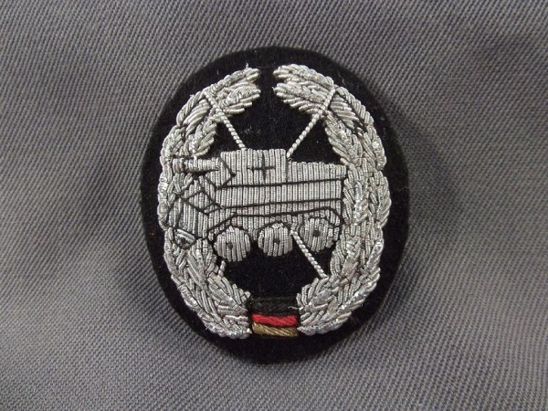 Barettabzeichen, Feldnachrichtentruppe- Panzeraufklärer, handgestickt
