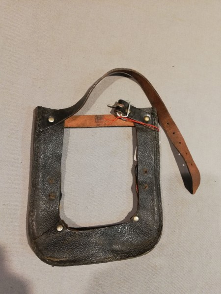 DDR Spatentasche - Spatentrage - Leder - schwarz Original